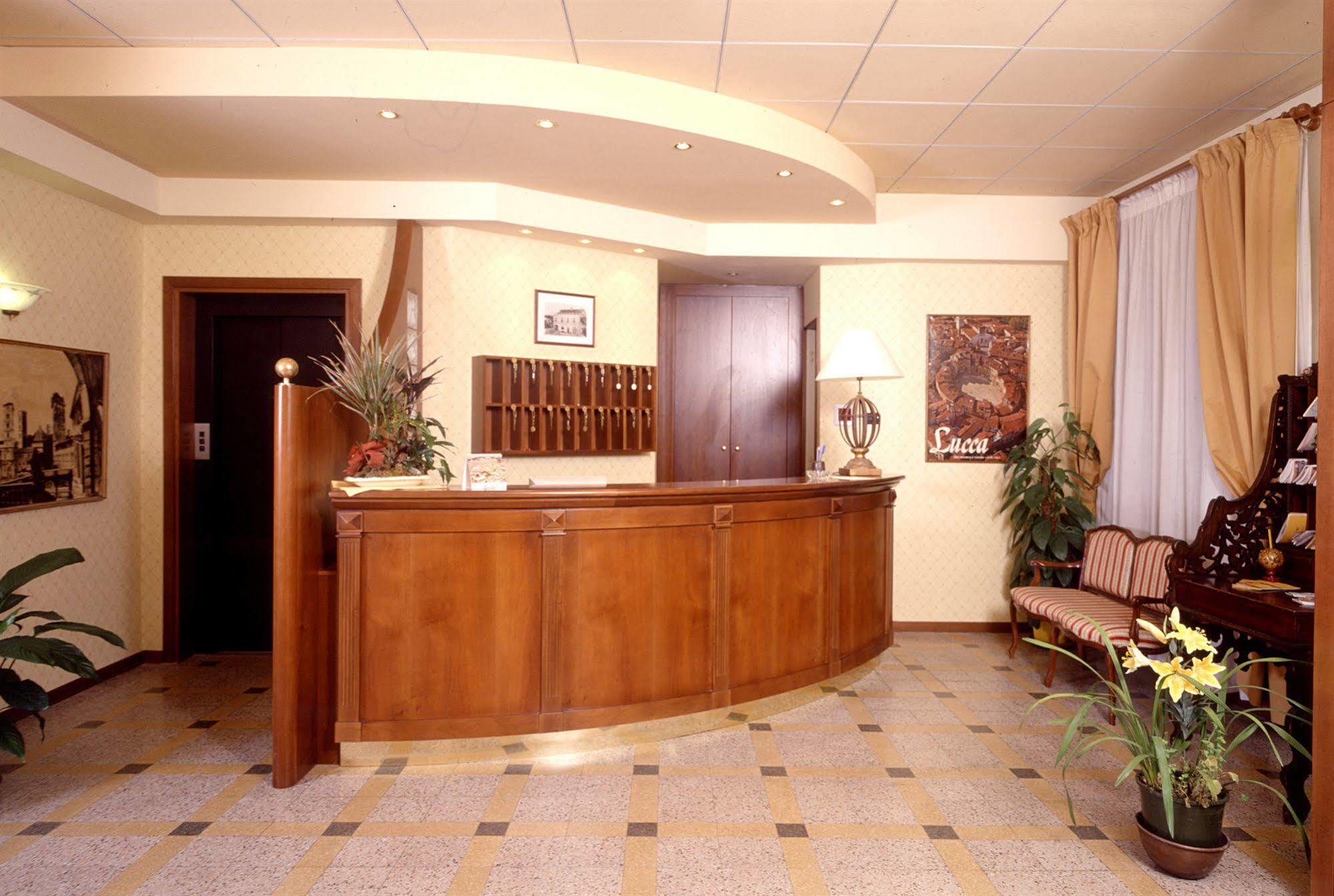 Melecchi Hotel 2*